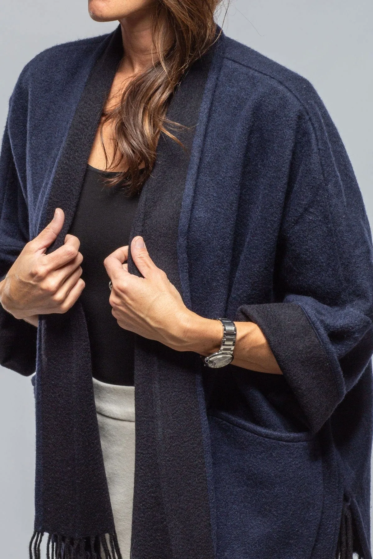 Evelina Cashmere Cape In Black/ Navy