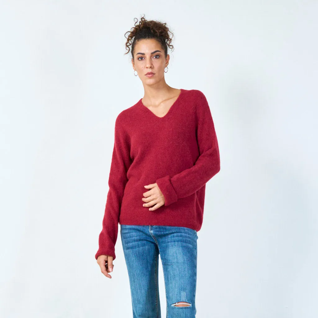 V-neck lightweight sweater wholesale