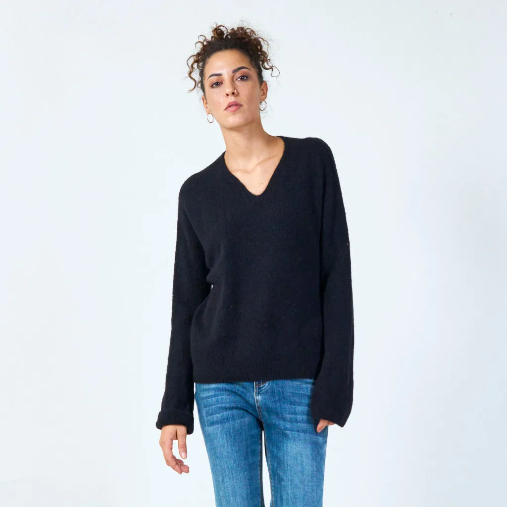 V-neck lightweight sweater wholesale