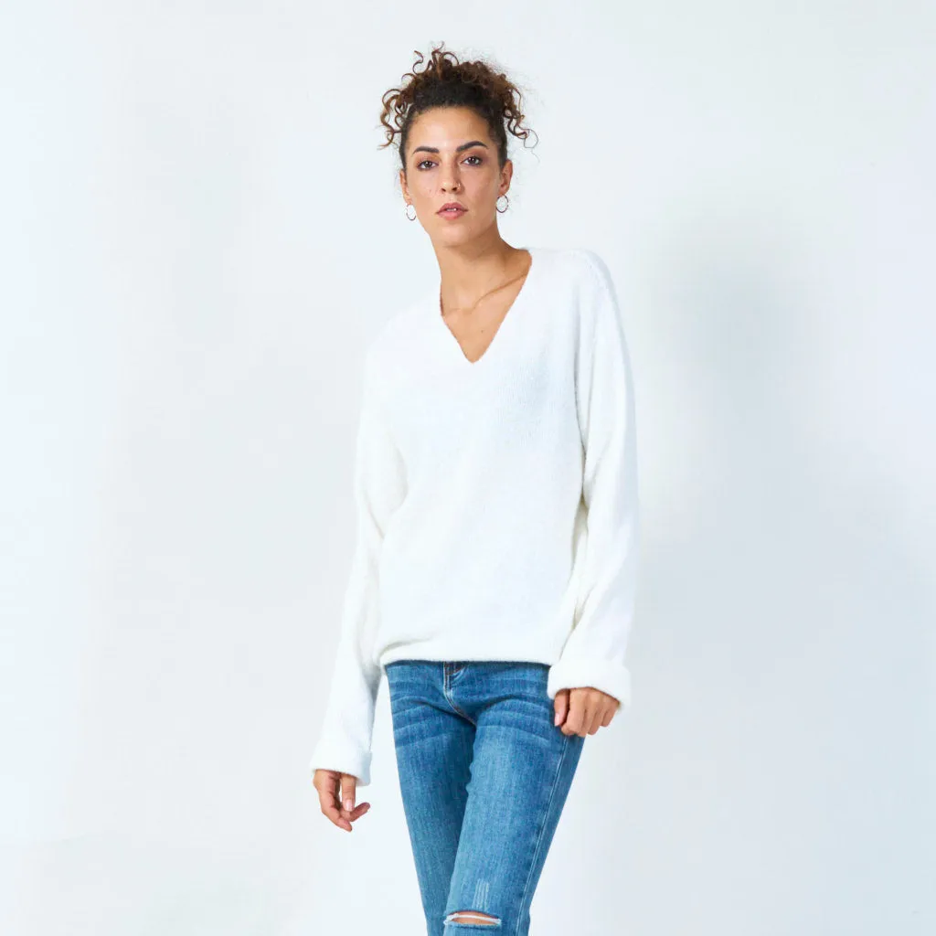 V-neck lightweight sweater wholesale