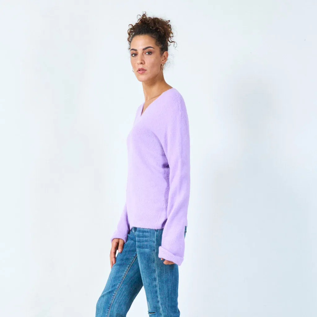 V-neck lightweight sweater wholesale